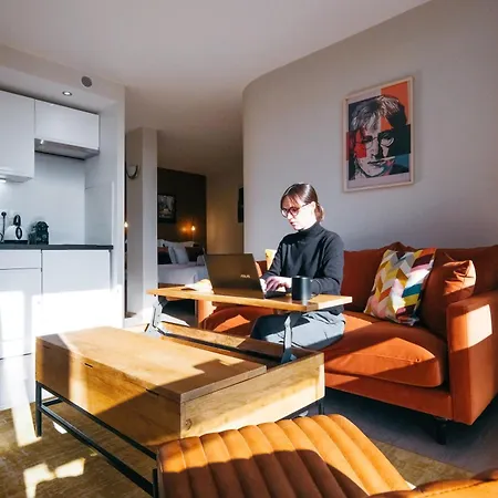 Oiqia Jean Jaures ~ Prestige Avec Vue Apartment *