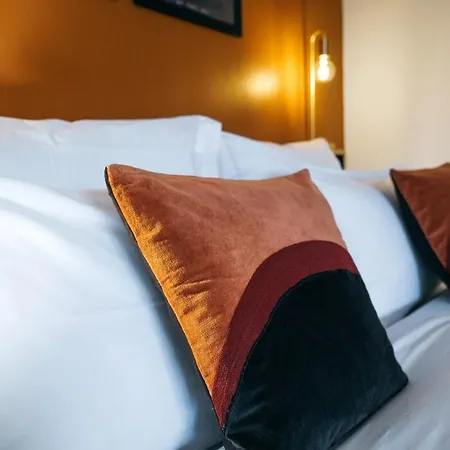 Oiqia • New Yorker * Toulouse