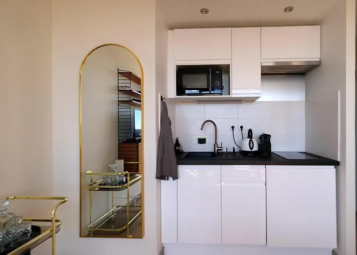 Oiqia • New Yorker Tolosa